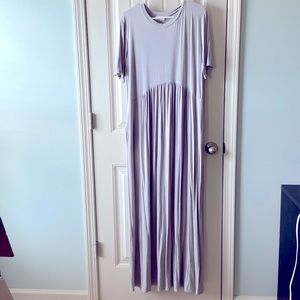 NWOT Grey Maxi Dress with Pockets